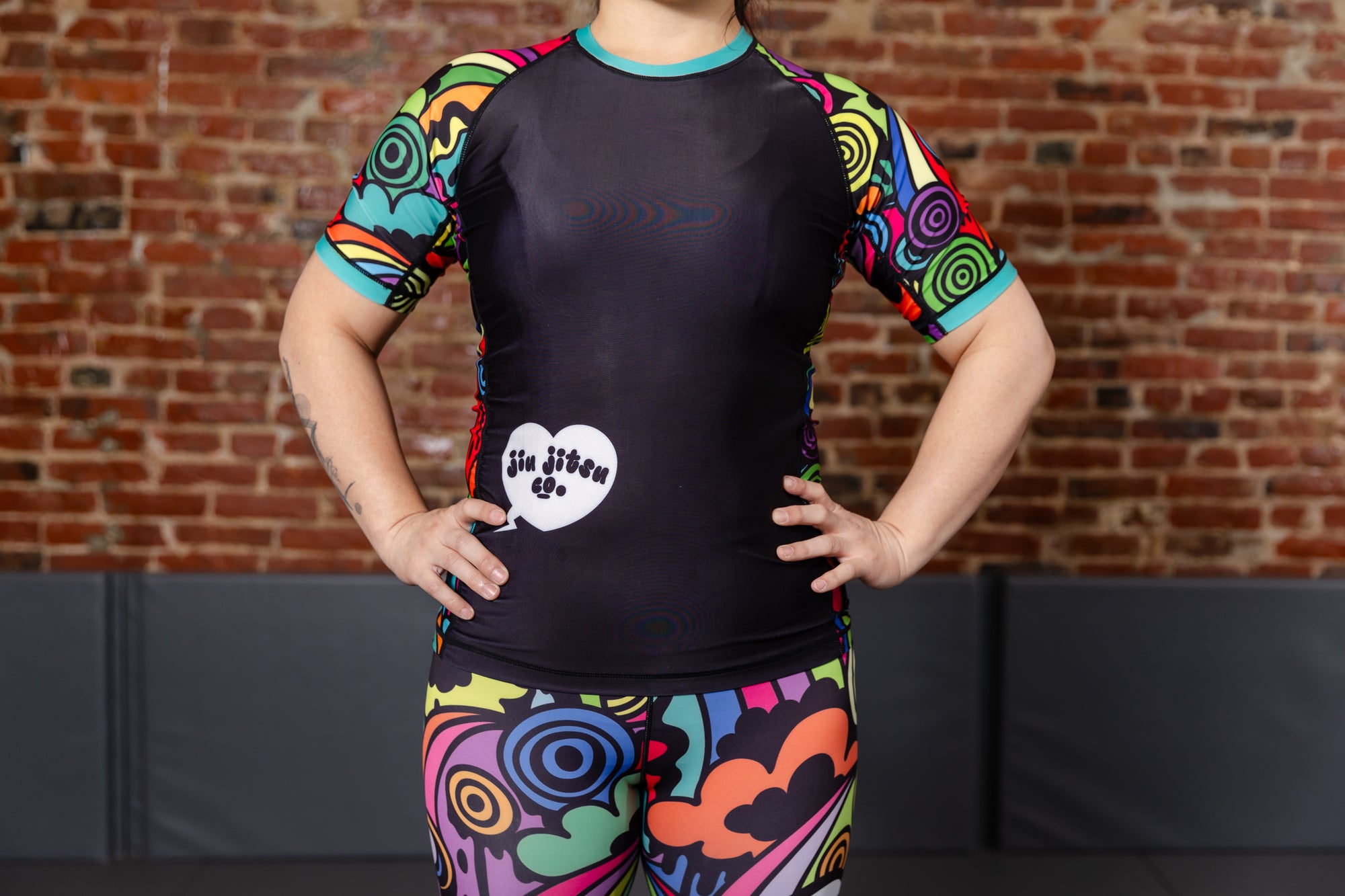 Cosmic Flow Short Sleeve Rash Guard